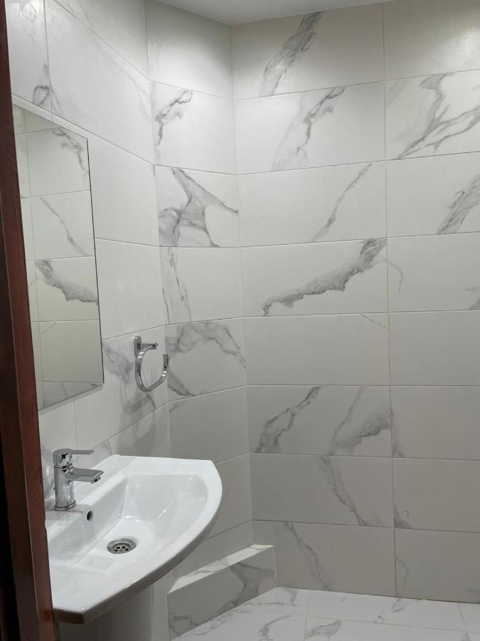 Appartement Dans Residence Avec Piscine Marrákes Kültér fotó