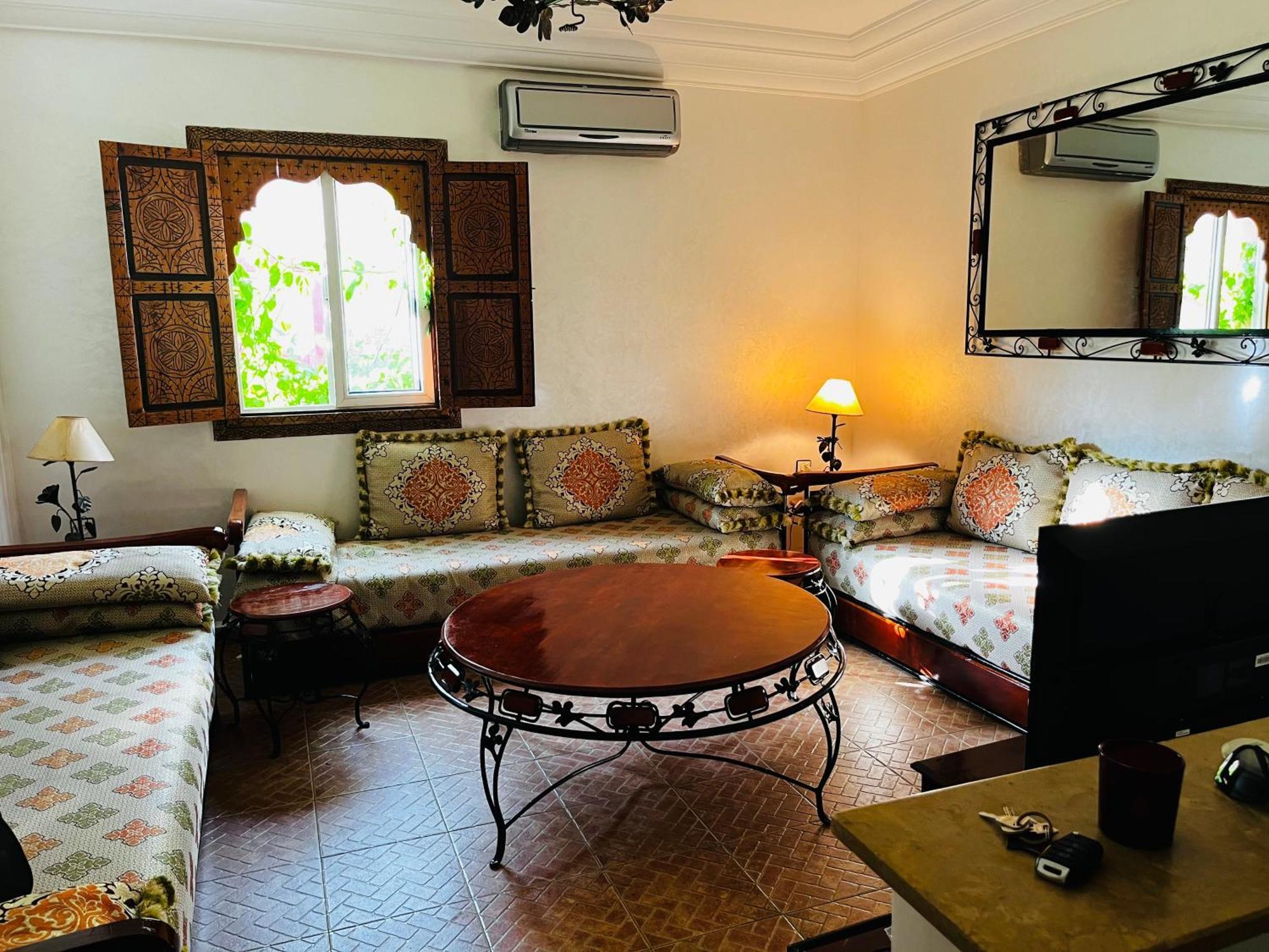Appartement Dans Residence Avec Piscine Marrákes Kültér fotó
